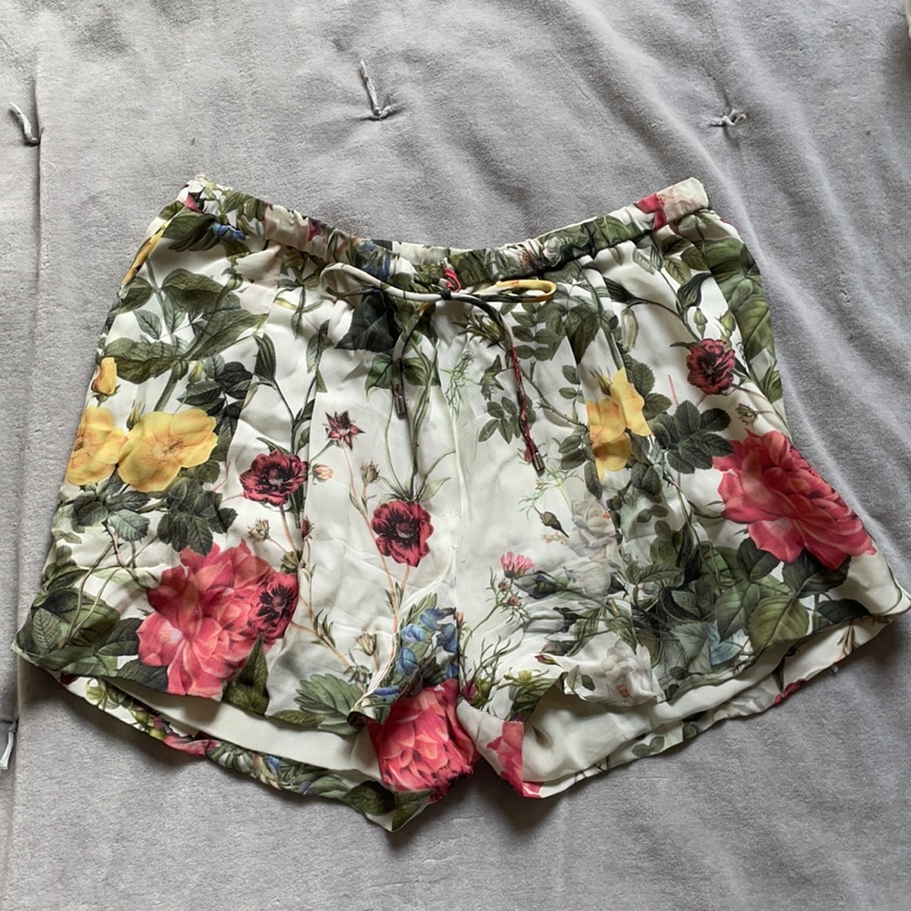 Silk botanical print shorts